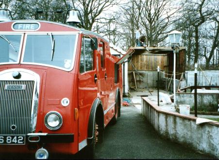 Dennis F8