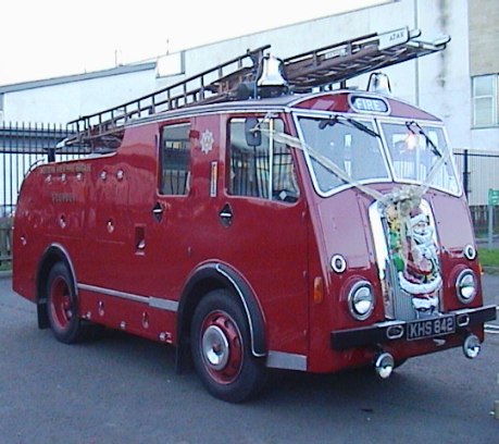 Dennis F8