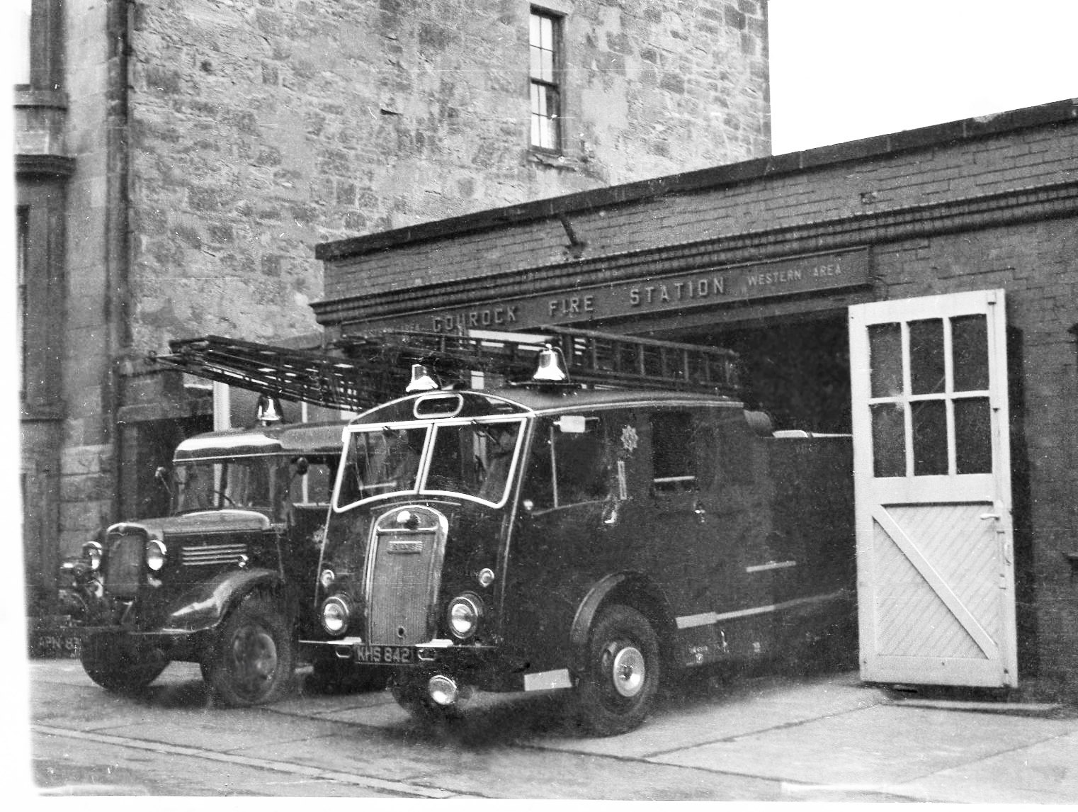 Western Area Fire Brigade - Dennis F8 Dennis F8
