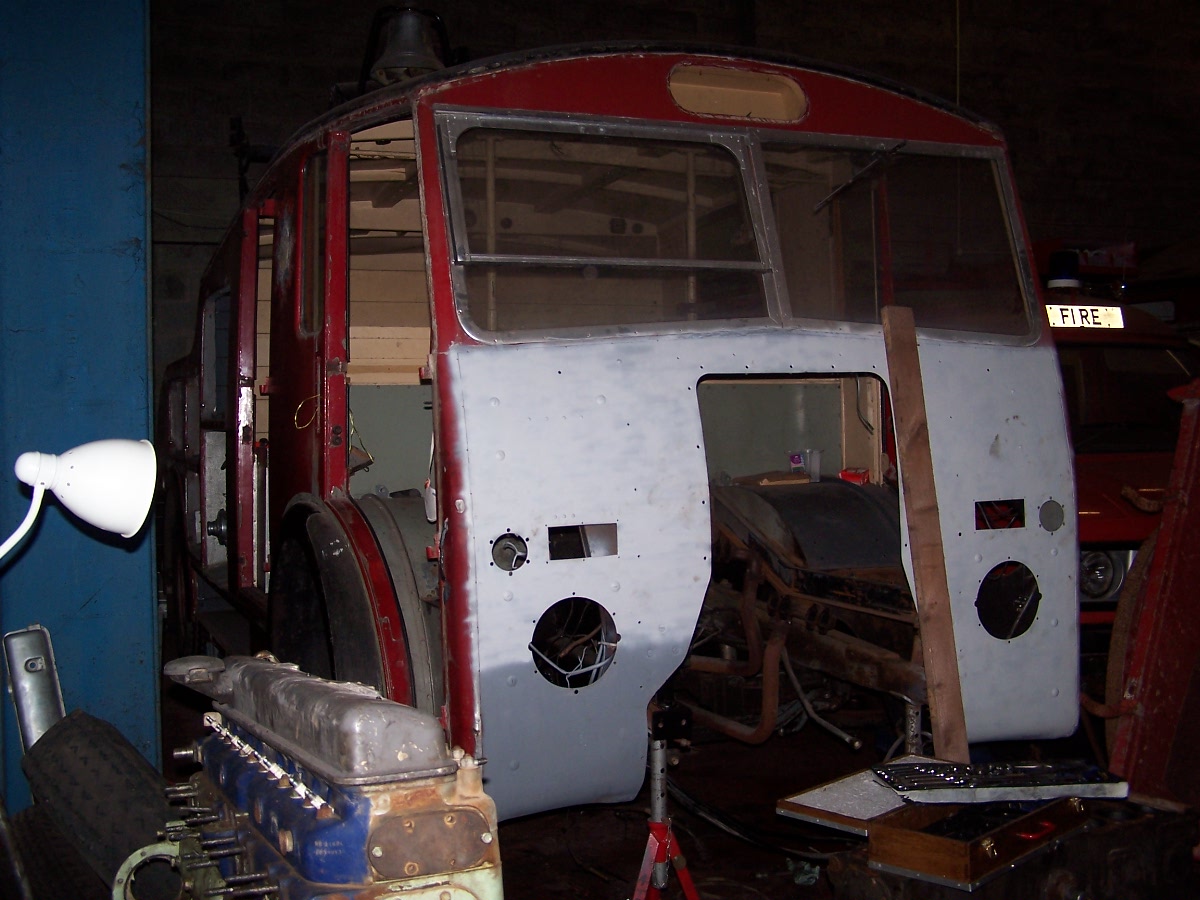 Dennis F12 Engine Out 