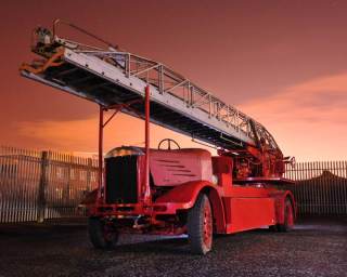 Dennis Merryweather TL